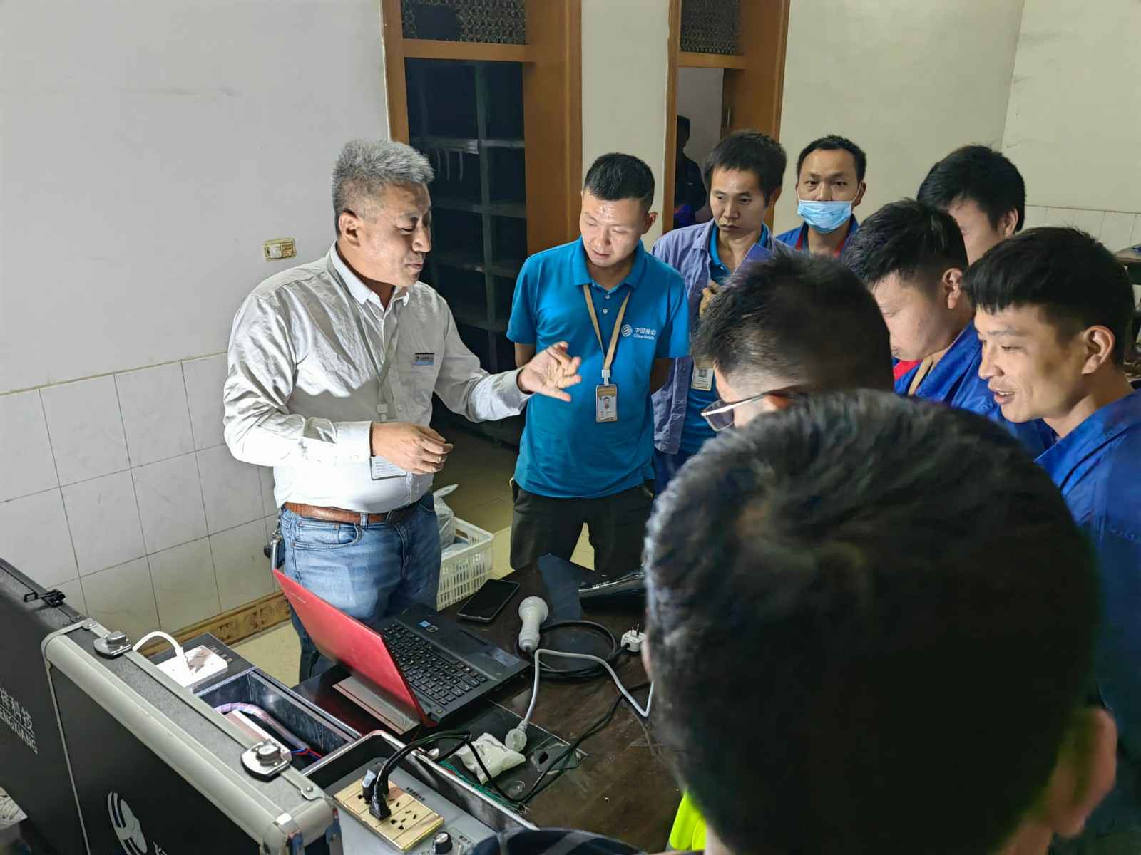 长沙维思培训机构有限公司为中移铁通有限公司安全用电培训